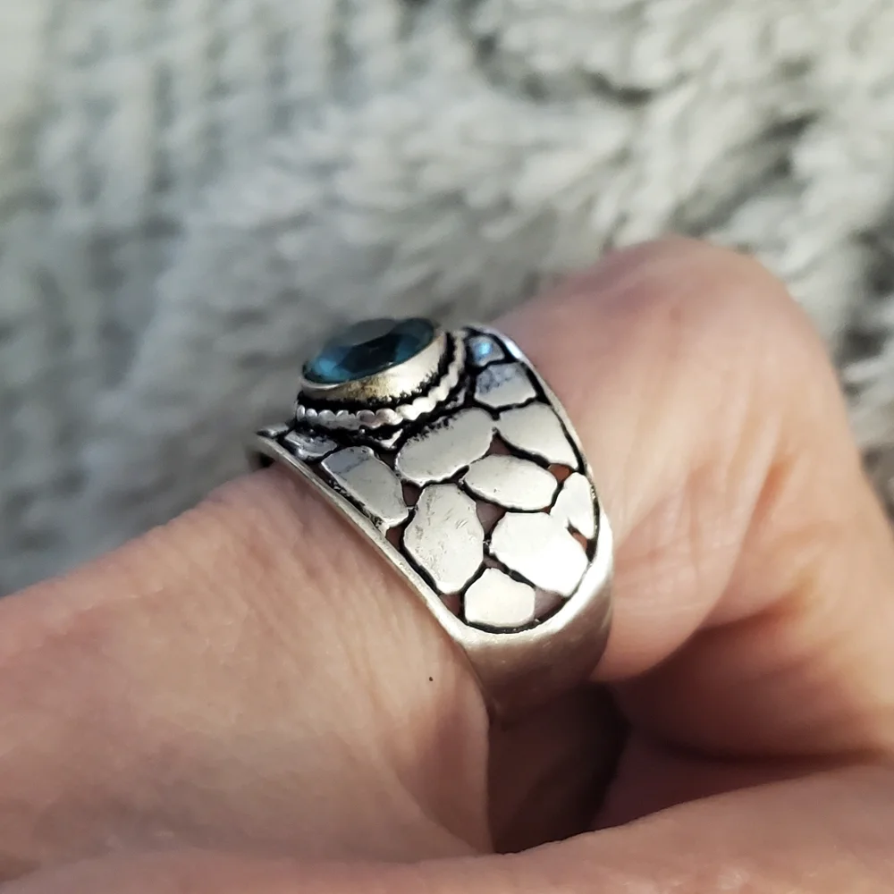 925 Sterling Silver Blue Stone Ring